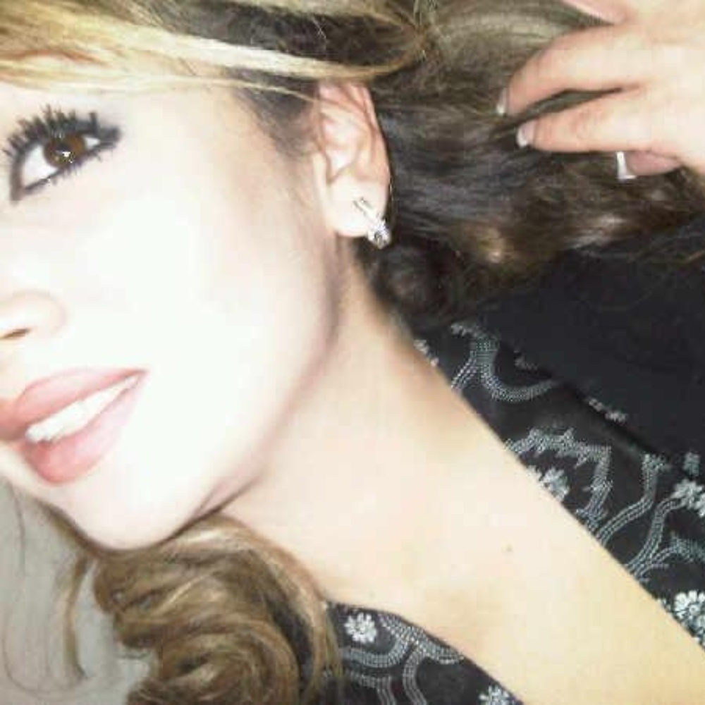 Meet your Posher, Crystal